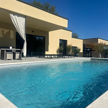 Casa Luma Tinjan